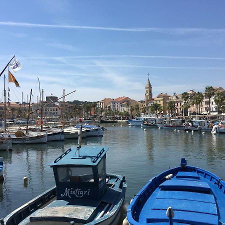 Les Chambres D'Agatha Sanary-sur-Mer Luaran gambar